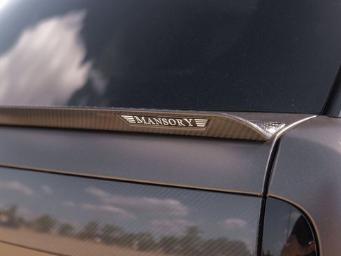 Used 2024 Land Rover Range Rover Autobiography image 46