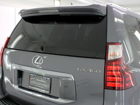 Used 2017 Lexus GX 460 Premium image 19
