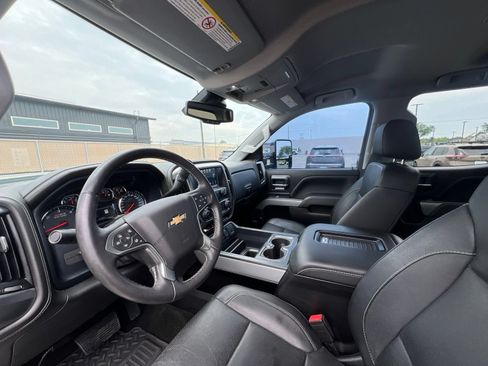 Used 2018 Chevrolet Silverado 2500 LTZ w/ Vortec Plus Package AWD/4WD image 11