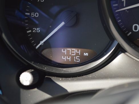 Used 2025 Porsche Macan image 24