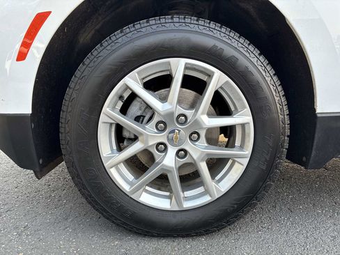 Used 2022 Chevrolet Equinox LT AWD/4WD image 27