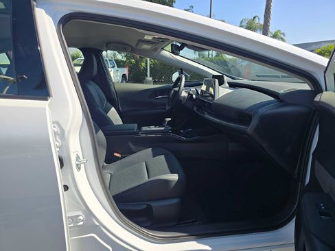 Certified 2026 Toyota Prius XLE FWD image 11