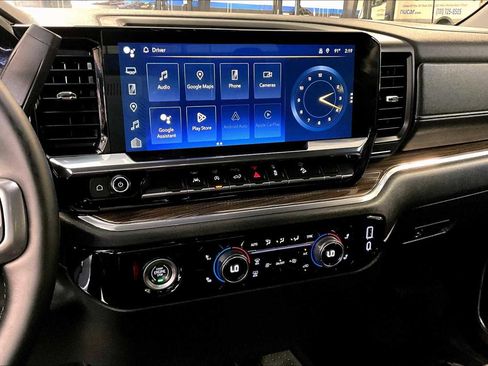 Used 2024 Chevrolet Silverado 1500 RST w/ Z71 Off-Road Package image 18