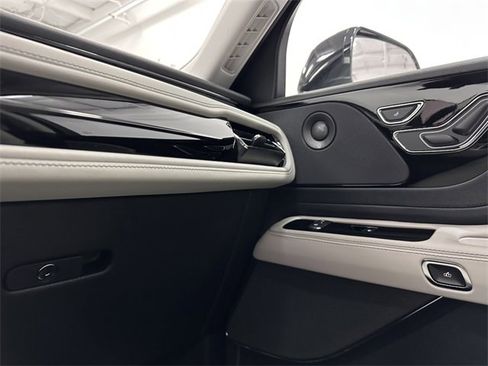 New 2025 Lincoln Aviator Reserve w/ Illumination Package image 35