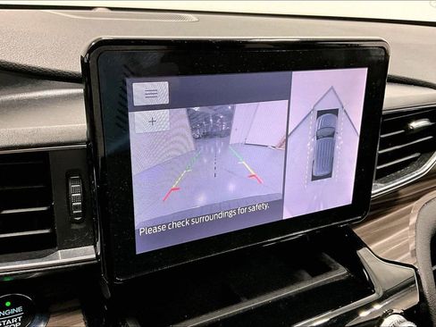 Used 2021 Ford Explorer Limited w/ Equipment Group 301A image 29