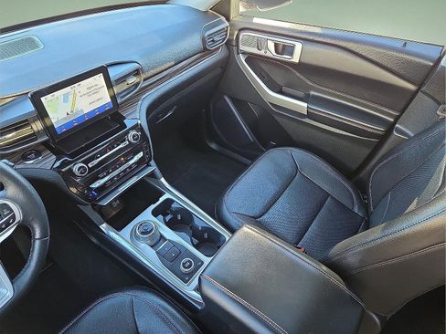 Used 2022 Ford Explorer Limited image 13