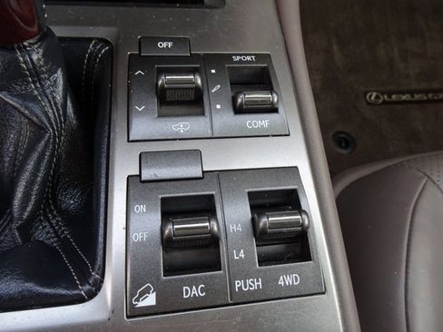 Used 2015 Lexus GX 460 Luxury image 27