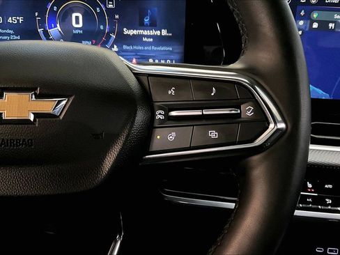 Used 2025 Chevrolet Equinox LT w/ Convenience Package II image 22