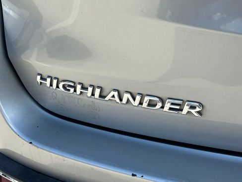 Used 2018 Toyota Highlander Limited FWD image 13
