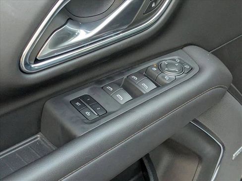 Used 2023 Chevrolet Tahoe High Country RWD image 12