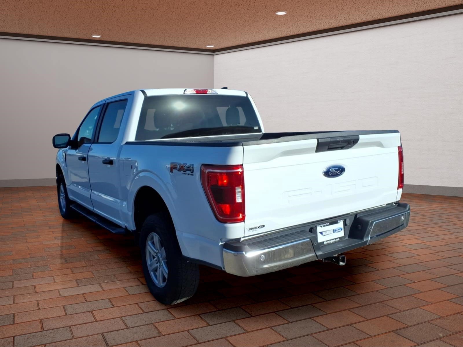 Used 2023 Ford F150 XLT w/ Trailer Tow Package AWD/4WD image 6