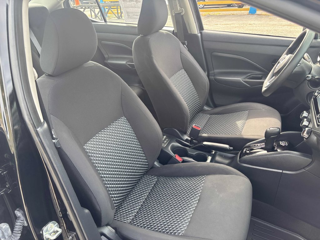Used 2021 Nissan Versa S FWD image 26