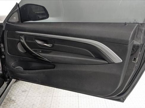 Used 2019 BMW 430i Coupe w/ M Sport Package RWD image 18