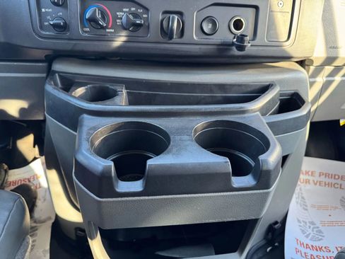 Used 2014 Ford E-250 and Econoline 250 w/ Power Group RWD image 22