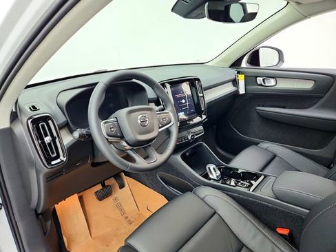 New 2026 Volvo XC40 B5 Plus w/ Protection Package Premier image 16