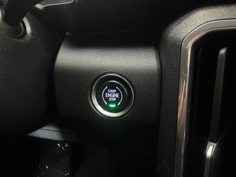 Certified 2025 GMC Acadia Elevation FWD image 15