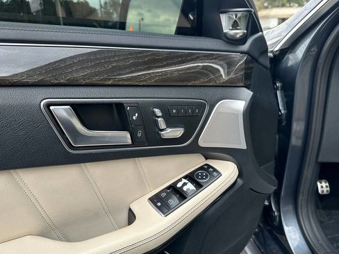 Used 2016 Mercedes-Benz E 400 Sedan image 25