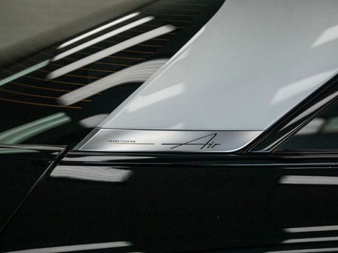 Used 2022 Lucid Air Grand Touring image 8