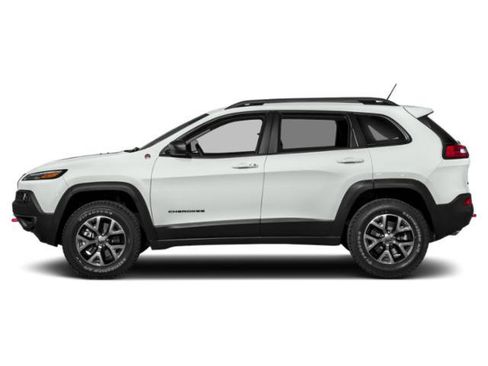 Used 2015 Jeep Cherokee Trailhawk w/ Comfort/Convenience Group AWD/4WD image 6