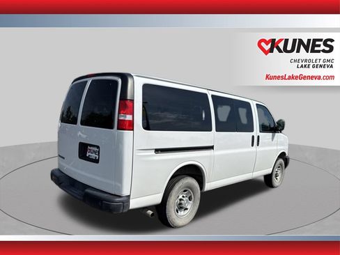 Used 2023 Chevrolet Express 3500 LS RWD image 5