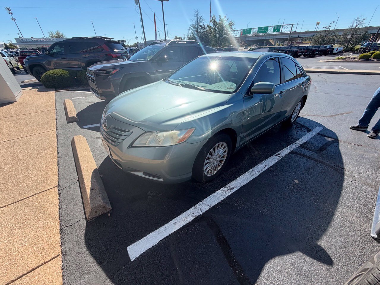 Used 2007 Toyota Camry LE FWD image 7