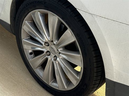 Used 2014 Lincoln MKS AWD w/ Equipment Group 201A image 10