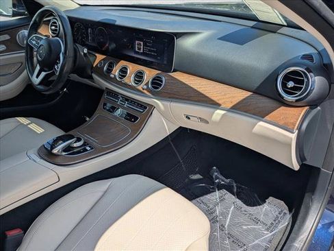 Used 2020 Mercedes-Benz E 350 4MATIC Sedan image 23