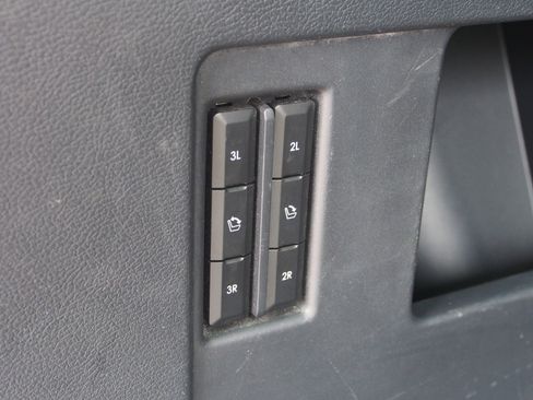 Used 2024 Lincoln Navigator Premiere image 19