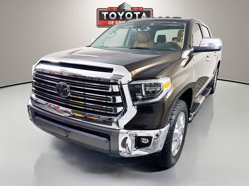 Used 2018 Toyota Tundra 1794 Edition image 3