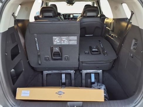 New 2026 Kia Carnival SX Prestige image 21