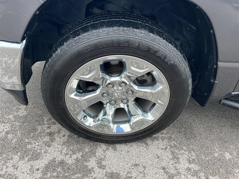 Used 2019 RAM 1500 Big Horn AWD/4WD image 12