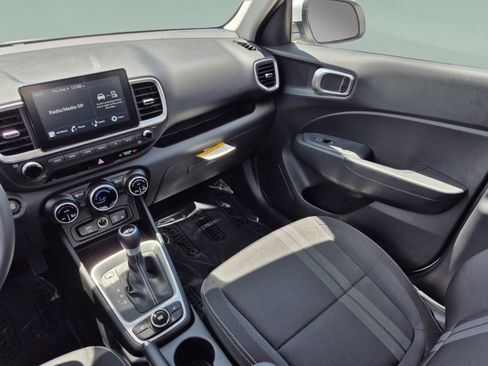 New 2026 Hyundai Venue SEL FWD image 14