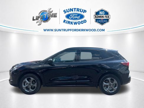 Used 2024 Ford Escape ST-Line w/ Tech Pack #1 AWD/4WD image 2