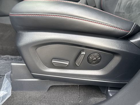 Used 2025 Ford Explorer ST AWD/4WD image 21