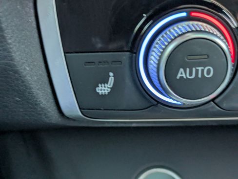 Used 2021 Audi Q3 2.0T Premium w/ Convenience Package image 24