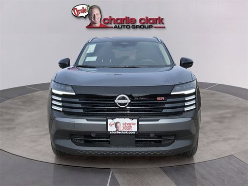 New 2026 Nissan Kicks SR image 9