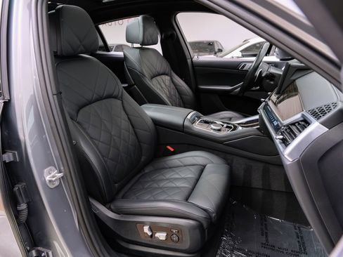 Used 2025 BMW X6 xDrive40i AWD/4WD image 39