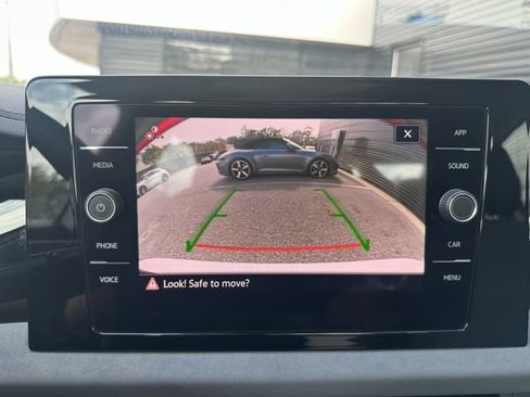 New 2025 Volkswagen Jetta SE image 31