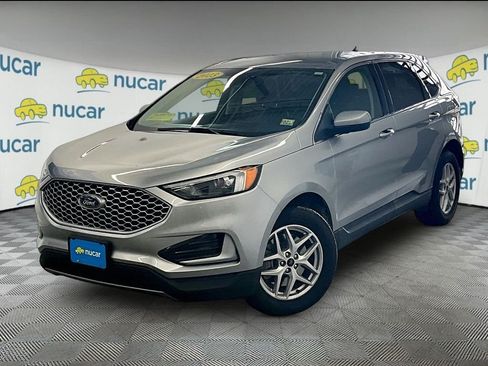 Used 2023 Ford Edge SEL AWD/4WD image 3
