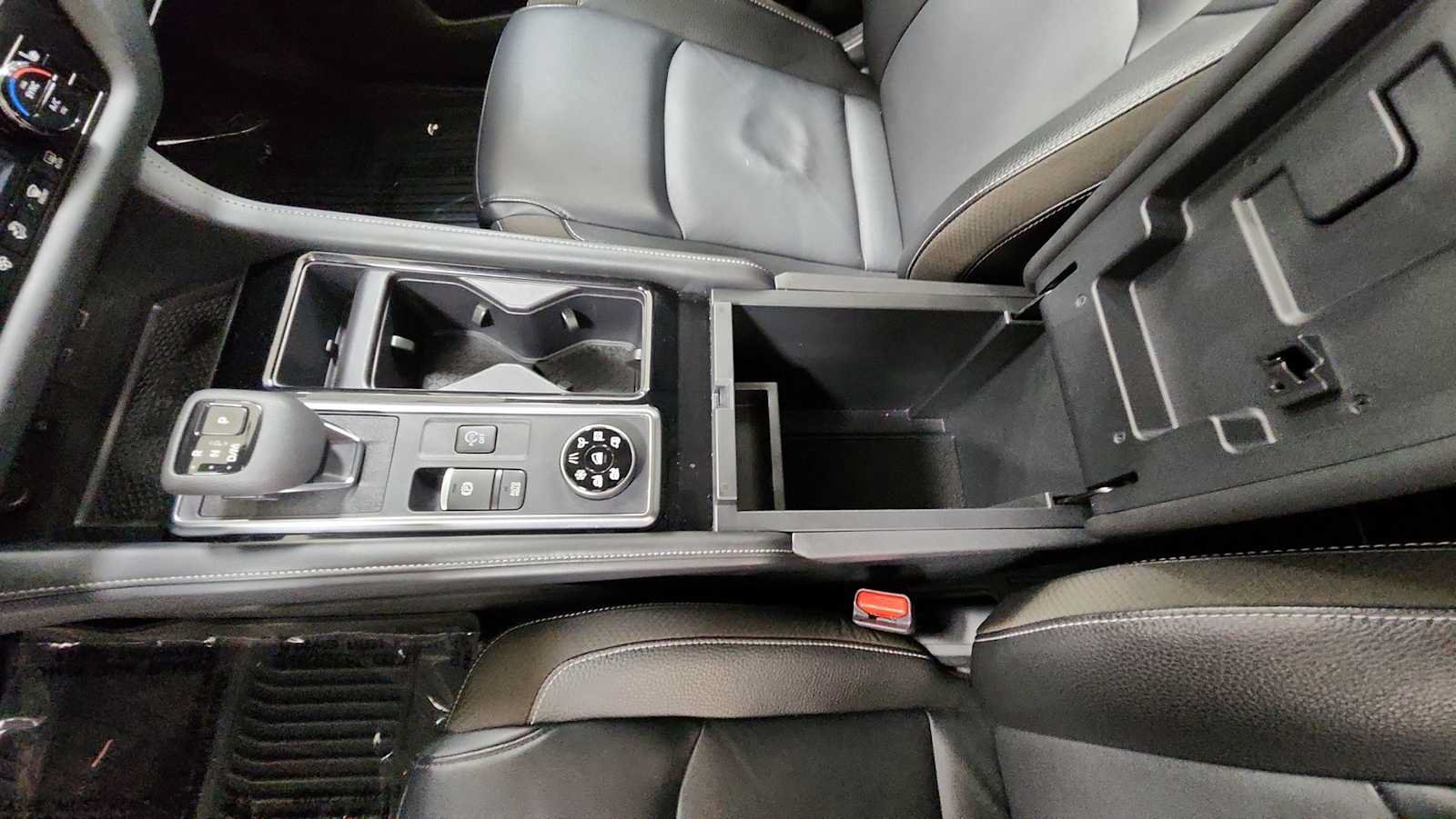 Used 2024 Nissan Pathfinder SL w/ Cargo Package AWD/4WD image 23