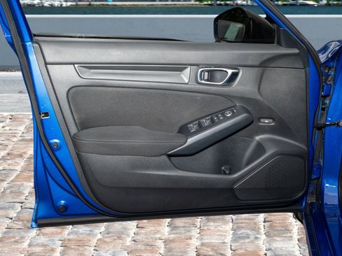 Certified 2024 Honda Civic Sport image 10