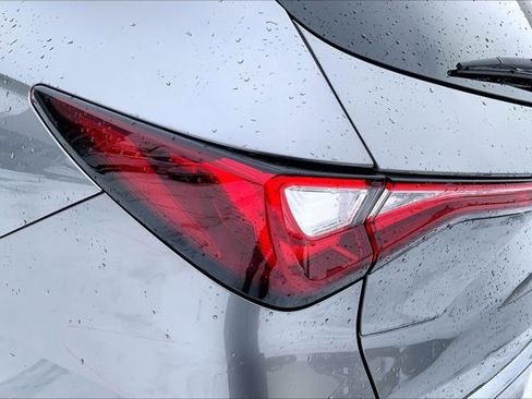 Used 2024 Acura MDX SH-AWD w/ Advance Package image 29