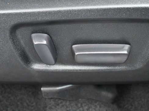 Used 2018 Toyota Highlander SE w/ Protection Package #3 AWD/4WD image 33