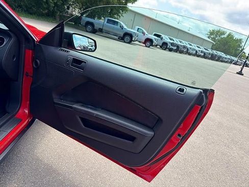 Used 2012 Ford Mustang Convertible RWD image 13