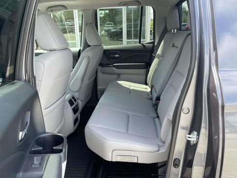 Used 2023 Honda Ridgeline RTL-E image 10