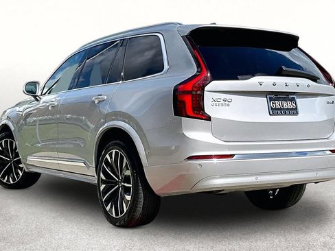 Used 2025 Volvo XC90 B6 Plus AWD/4WD image 15