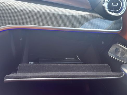 Used 2025 Mercedes-Benz GLC 300 4MATIC image 23