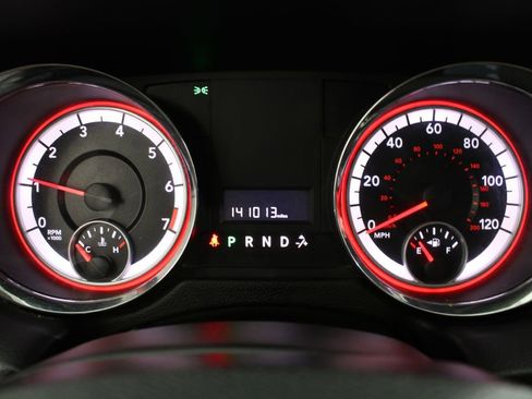 Used 2012 Dodge Grand Caravan SXT image 25