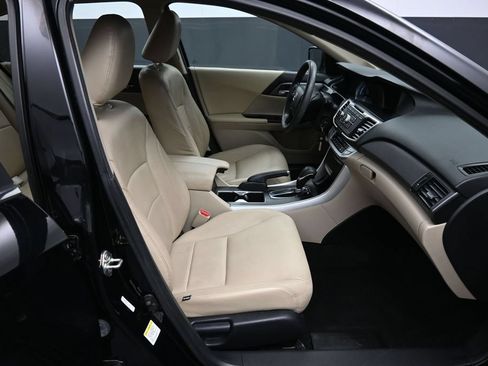 Used 2014 Honda Accord LX image 23