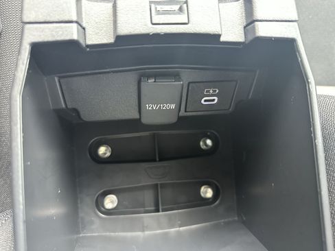 Used 2024 Toyota Corolla LE FWD image 41